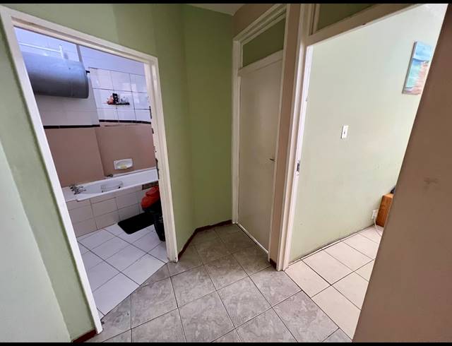 2 BEDROOM SECTIONAL TITLE FOR SALE IN MORNINGSIDE